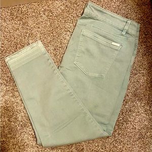 WHBM Skinny crop size 12 stretch